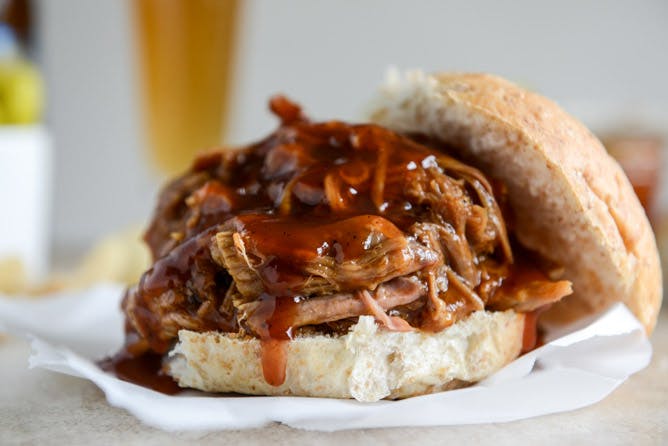 pulled pork sandwich